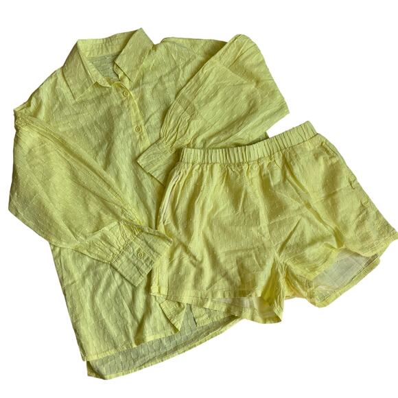 Yellow, Eyelet, Linen Like, Long Sleeve Button Down/Shorts Set- M - Picture 1 of 13
